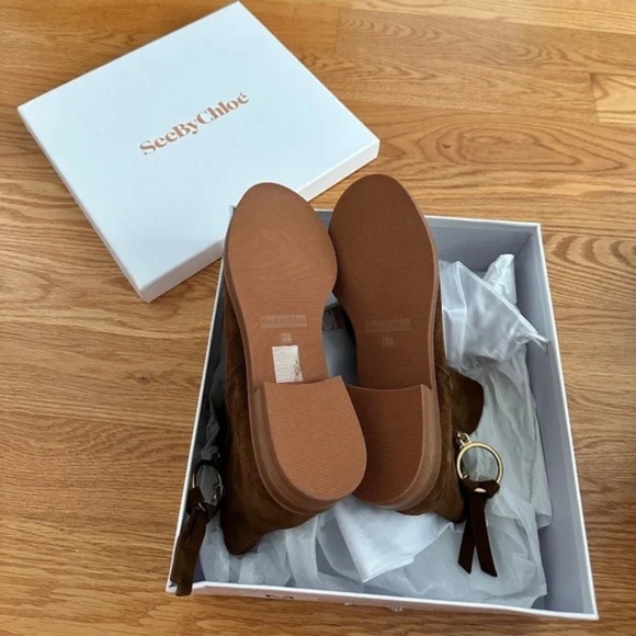 See By Chloé NIB Louise Flat Suede Booties (38/8) - Picture 10 of 16